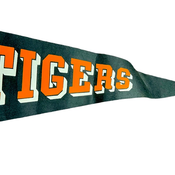 Vintage 1966 Detroit Tigers Team Photo Flag - Picture 6 of 8